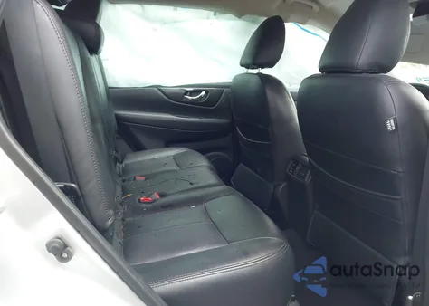 2017 Nissan Rogue S z USA, uszkodzony, nr VIN KNMAT2MV5HP616986